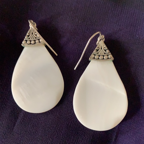 Earrings - Picture 3 of 4